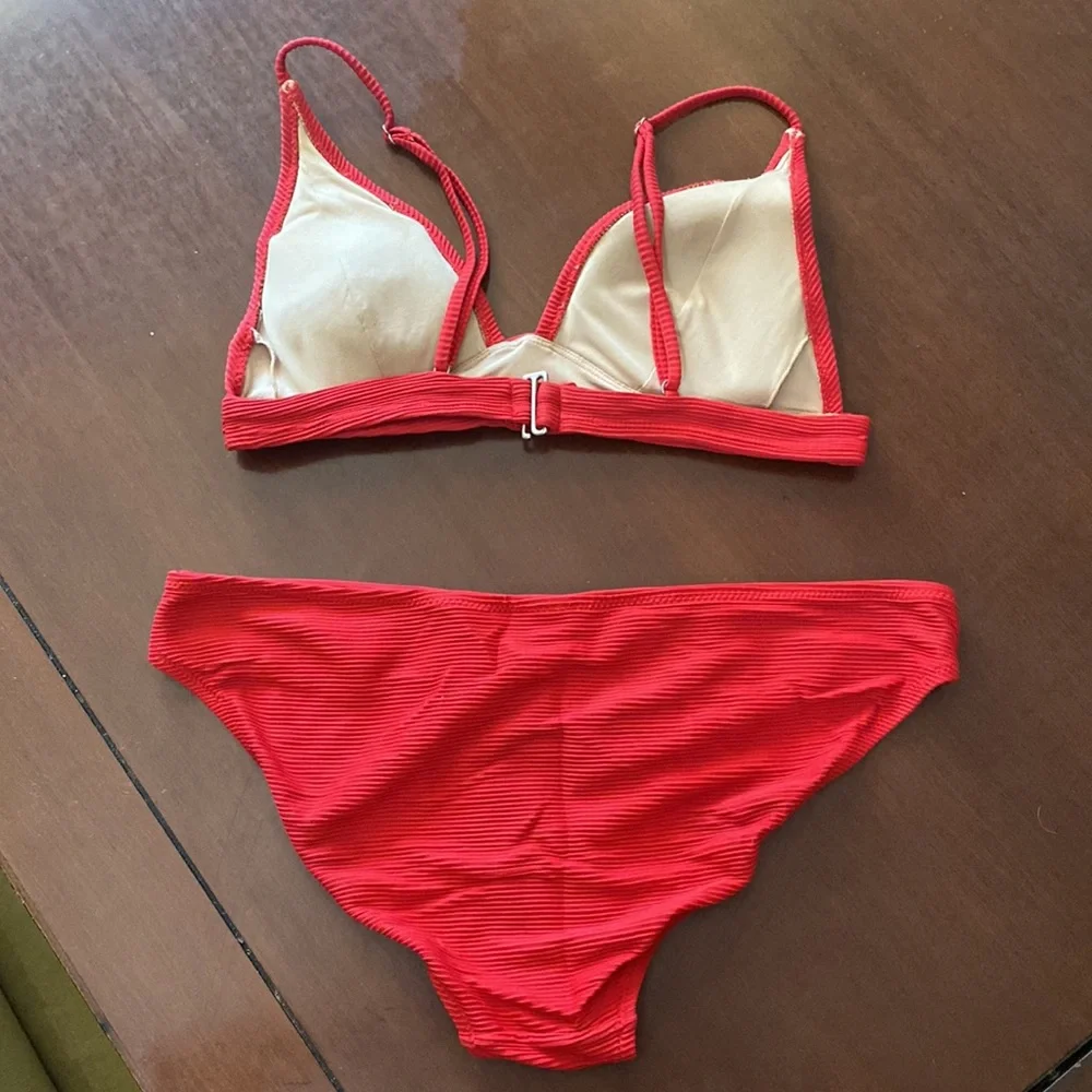 Ribbed Bikini Set - Picture 2 of 6